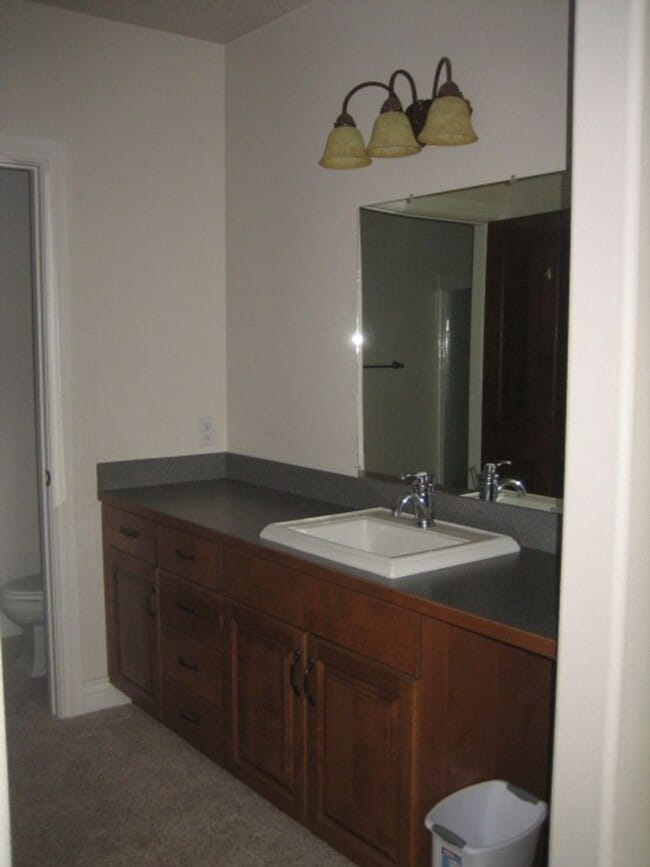 Building Photo - Country Living Close to Downtown CDA!