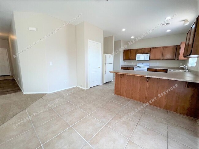 Building Photo - 2417 S 90th Glen