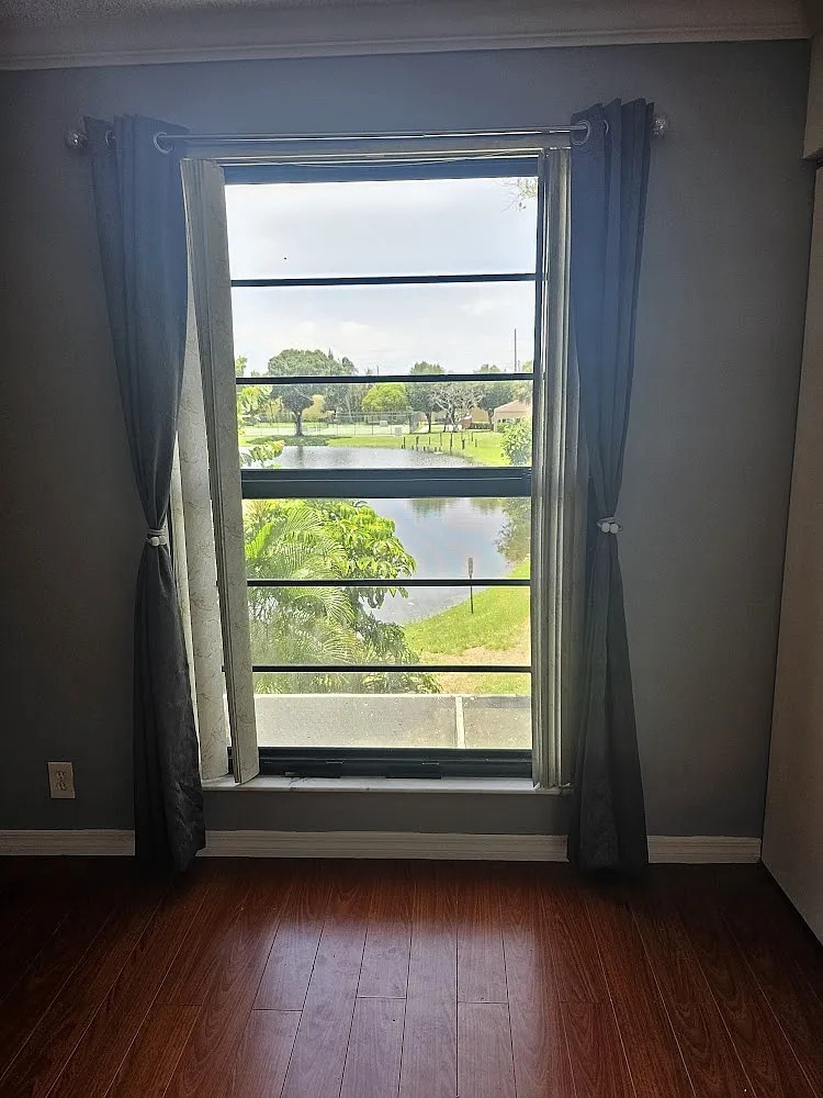 Main room - 1624 NW 90th Way