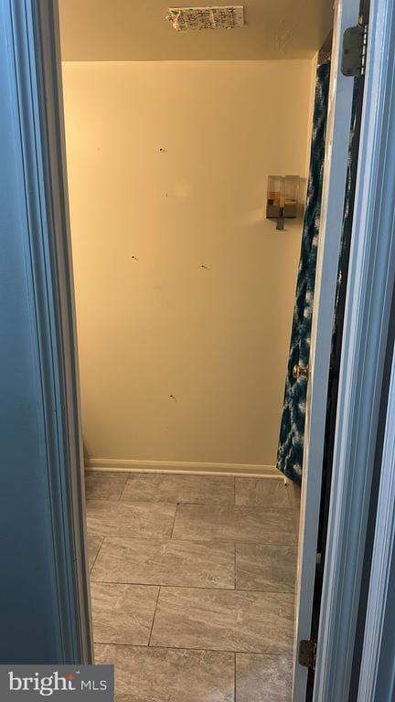 Building Photo - 6172 Morning Glory Rd