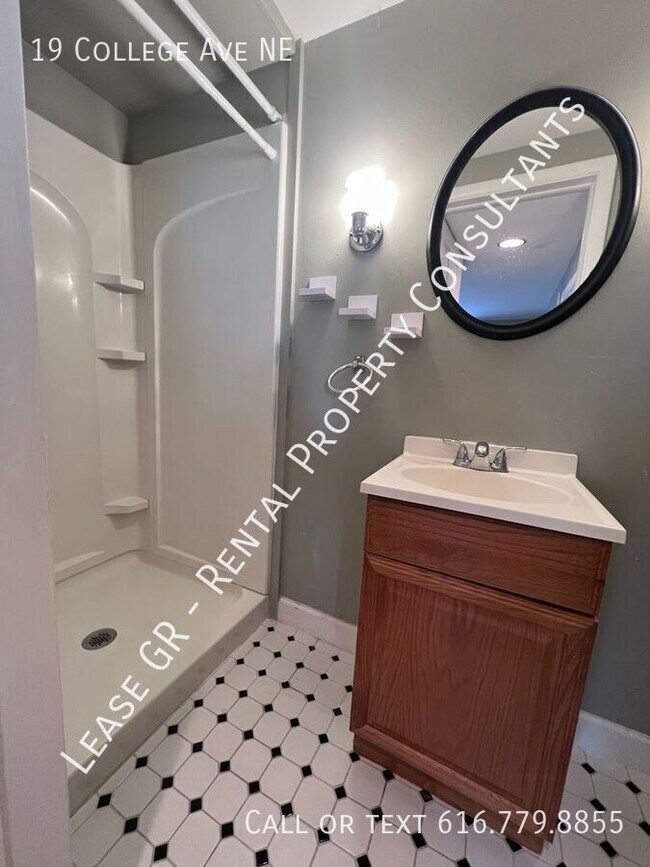 Building Photo - Heritage Hill 1 Bedroom with Heat Included!