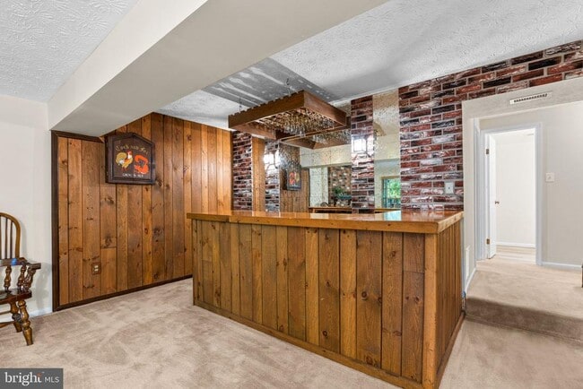 Building Photo - 15649 Mews Ct
