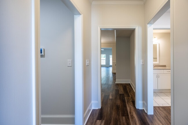 Building Photo - 7172 Paisley Cir