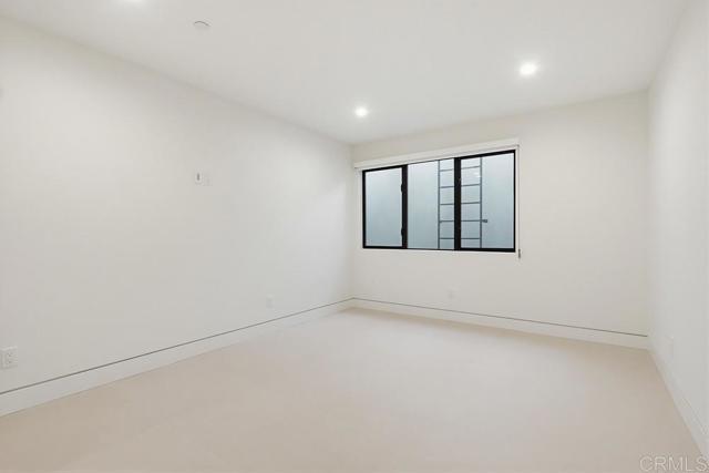 Building Photo - 206 4th St