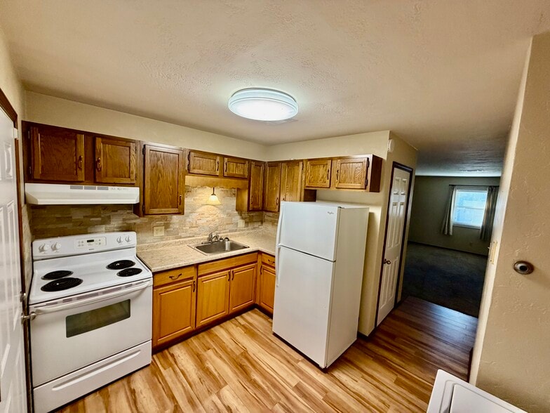 Kitchen - 401 N A St