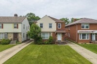 Building Photo - 2416 Warrensville Center Rd