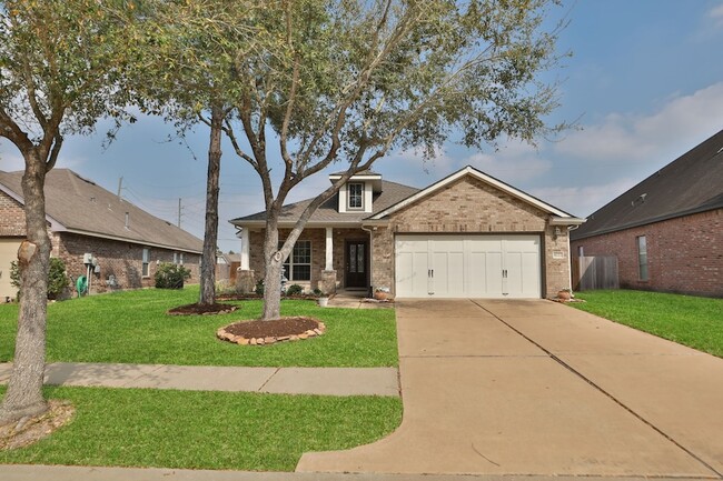 Building Photo - 8222 Groveland Hills Dr