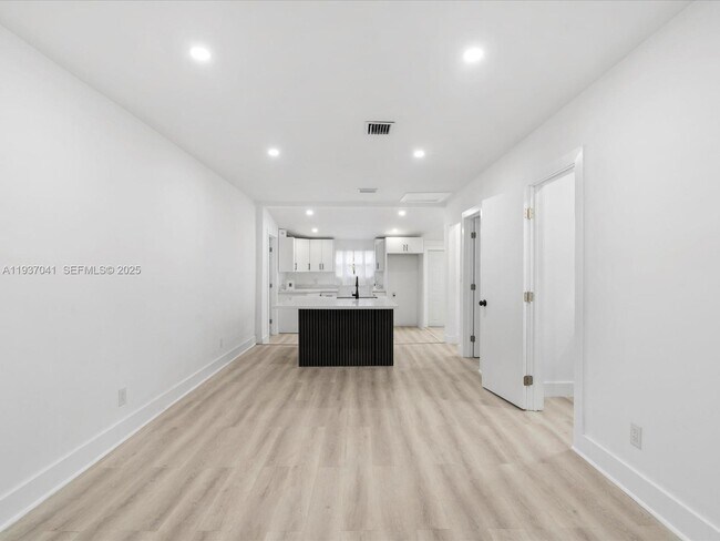 Building Photo - 6318 NW 19th Ct