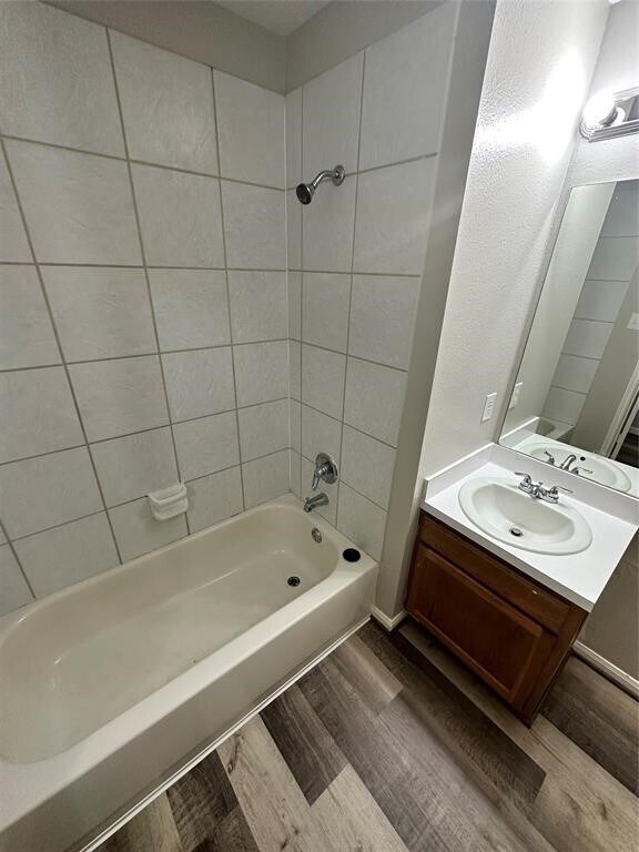 Building Photo - 6406 Waldron Dr