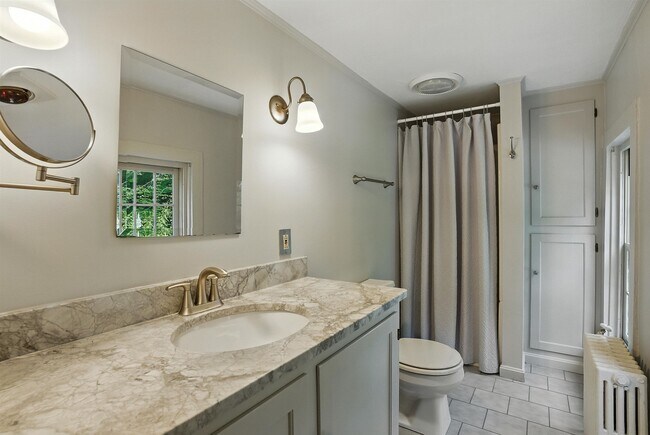 Building Photo - 199 Upland Farm Rd