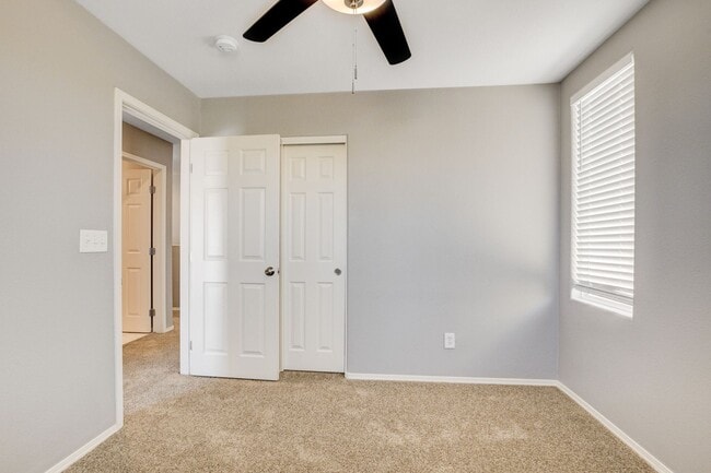 Building Photo - 4 Bedroom Home in the South West / 89139 Area