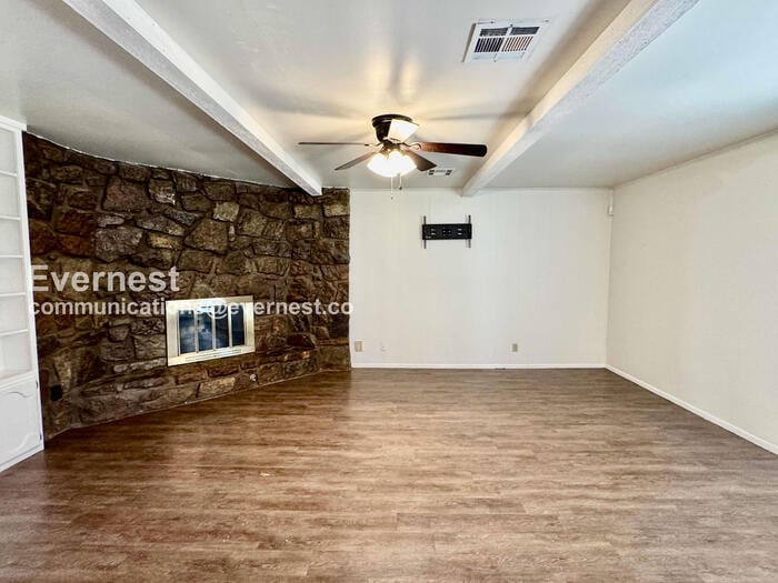 Building Photo - 5024 S Birch Ave