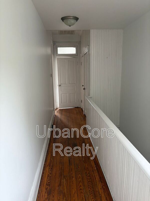 Building Photo - 621 N 31st St