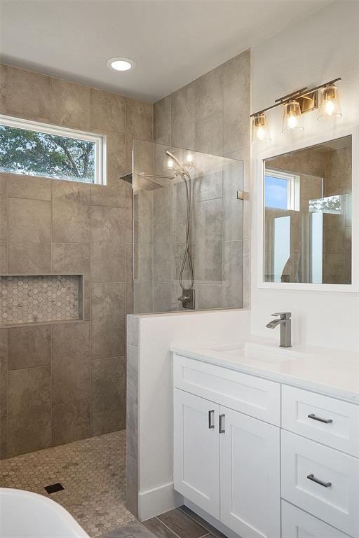 Building Photo - 20704 Leaning Oak Dr