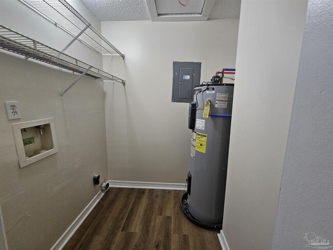 Building Photo - 3386 Pine Forest Rd