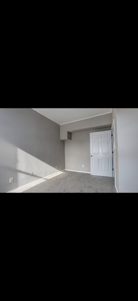 Building Photo - 43 E Cross St
