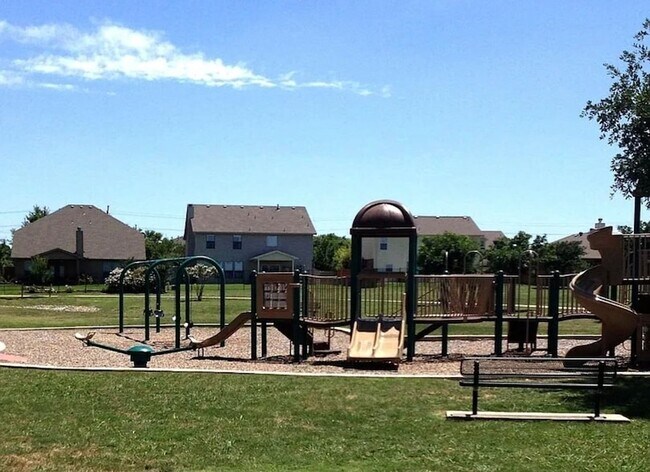 Building Photo - 13240 Berrywood Trail