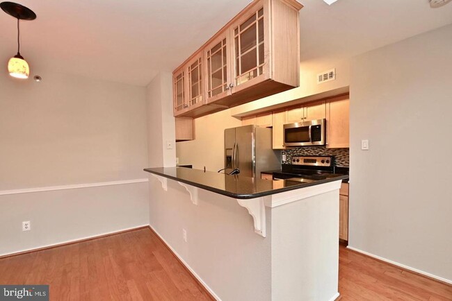 Building Photo - 3315 Wyndham Cir