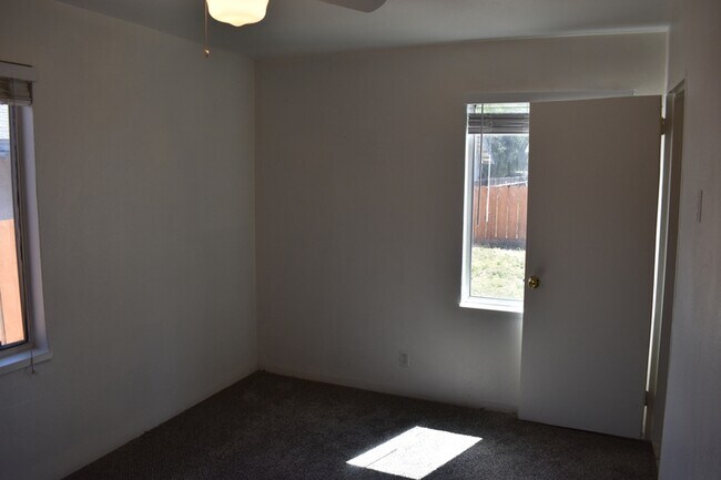 Building Photo - 1333 Frank Ave