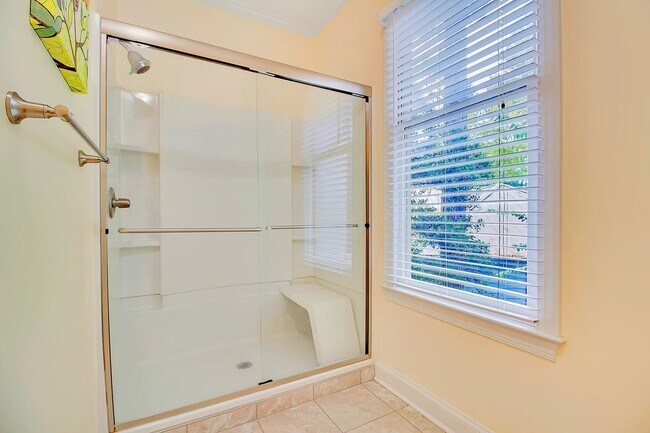 Building Photo - Pawleys Glen II