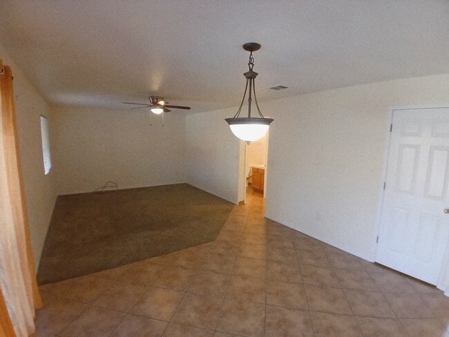 Building Photo - 1842 Santa Maria Ave