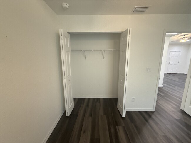 Building Photo - 9 Malauka Loop