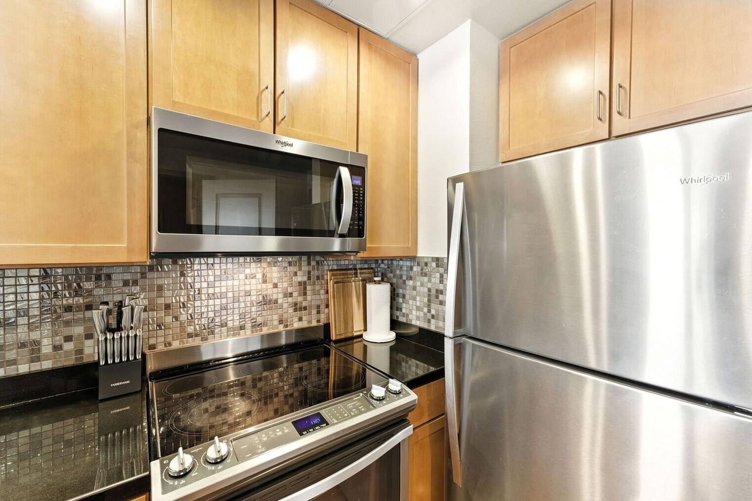 Building Photo - 355 Berry St