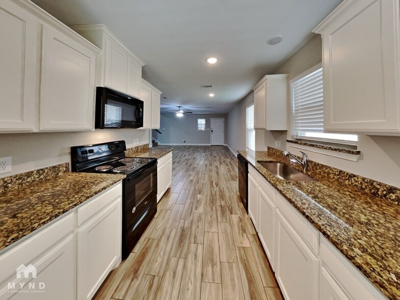 Building Photo - 709 Rolling Terrace Cir