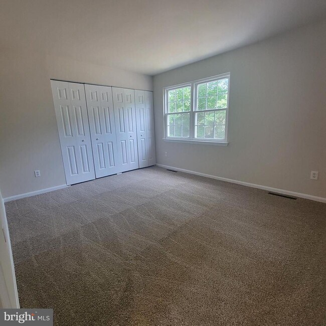 Building Photo - 3381 Ryon Ct