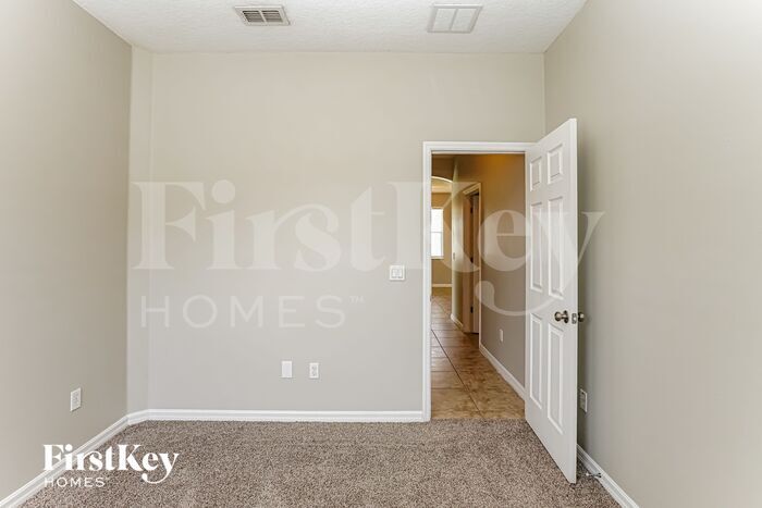 Building Photo - 6221 Beldon Dr