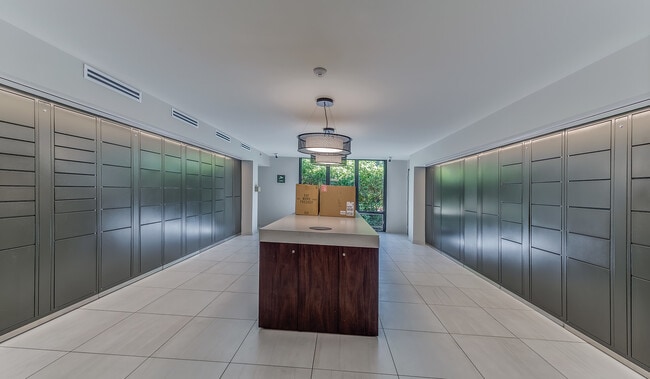 Building Photo - 1 Elm Creek Dr