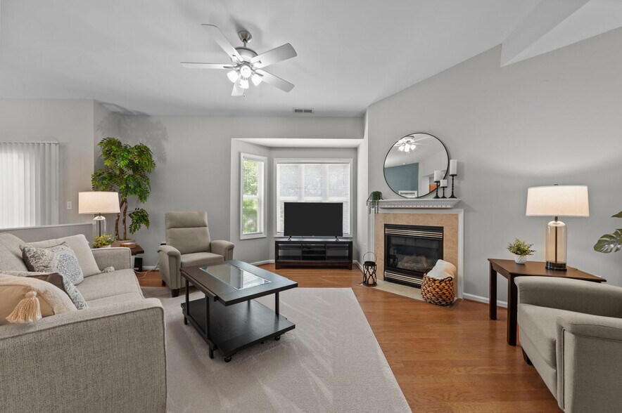 Building Photo - 1121 Turtle Creek Rd