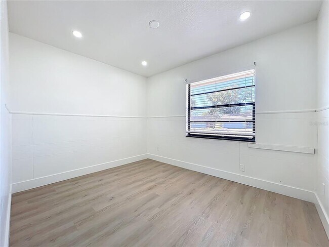 Building Photo - 3463 Arnel Dr