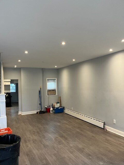 Building Photo - 115 2nd St