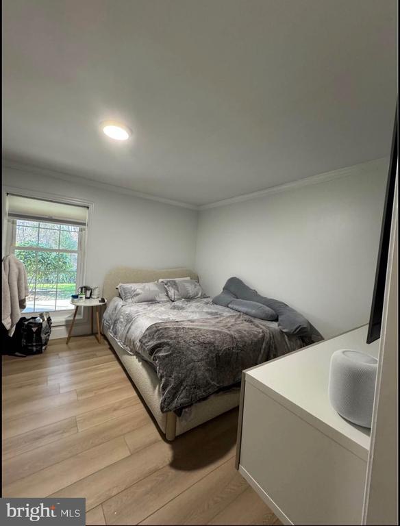 Building Photo - 19100 Annapolis Way