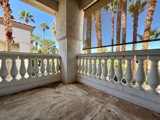 Building Photo - Grand 3 bedroom home with lake and golf course views located in Resort Villas ready to be your pa...