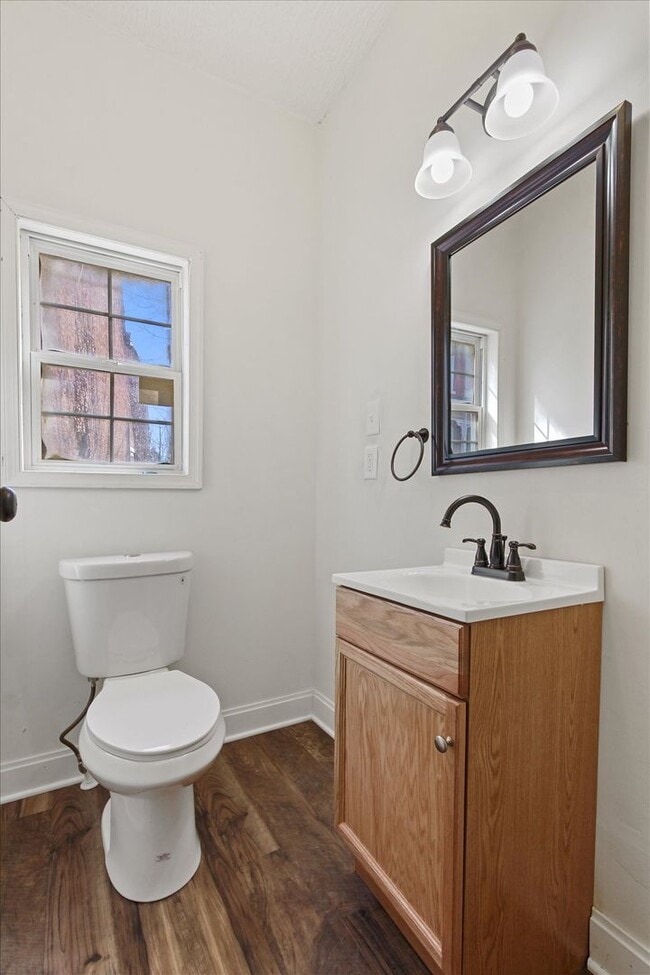 Building Photo - Coming Soon - Spacious 4 Bedroom, 2 Bath H...