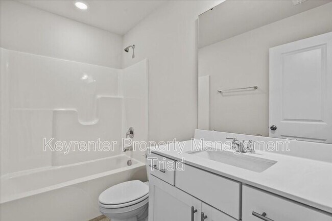 Building Photo - 1288 Maple Br Cir