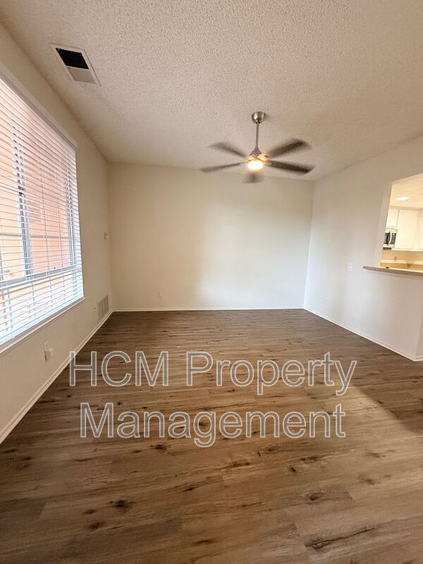 Building Photo - 113 Alberti Aisle