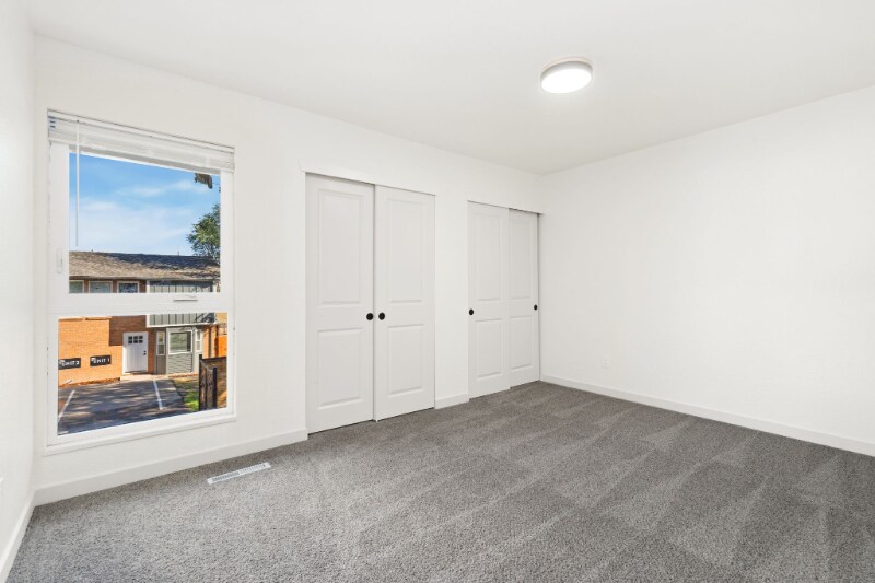 Building Photo - 1624 Banyan Dr