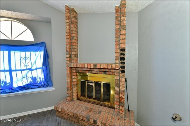 Building Photo - 6023 Bridalveil Dr