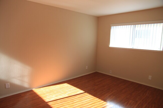 Building Photo - 1688 De Rose Way
