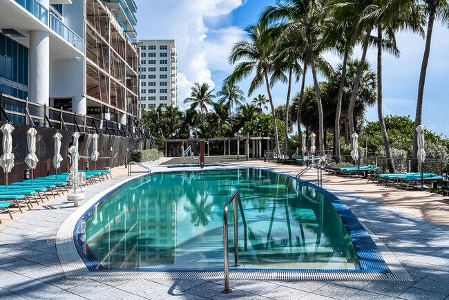 Building Photo - 6899 Collins Ave