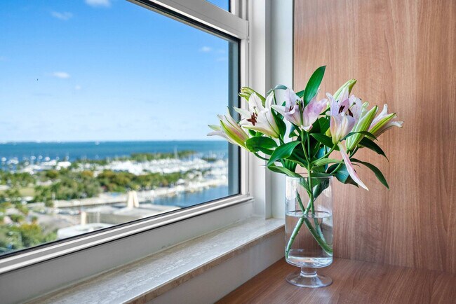 Building Photo - 2889 McFarlane Rd