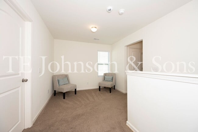 Building Photo - 5624 Baverhof Dr