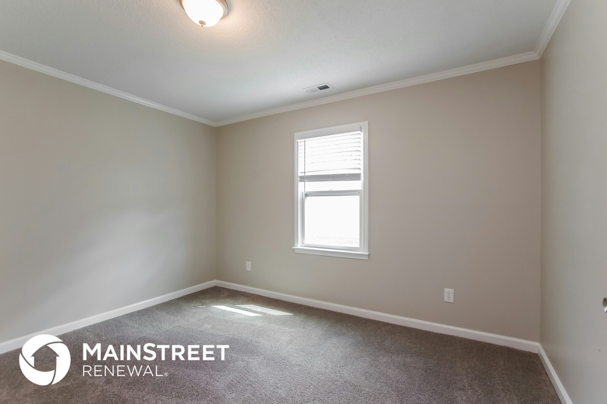 Building Photo - 9013 English Saddle Ln