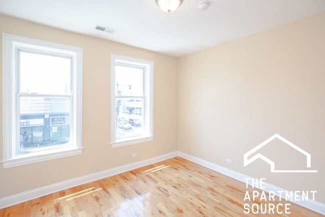 Building Photo - 3205 N Central Ave