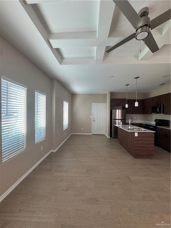 Building Photo - 16 W Driftwood St