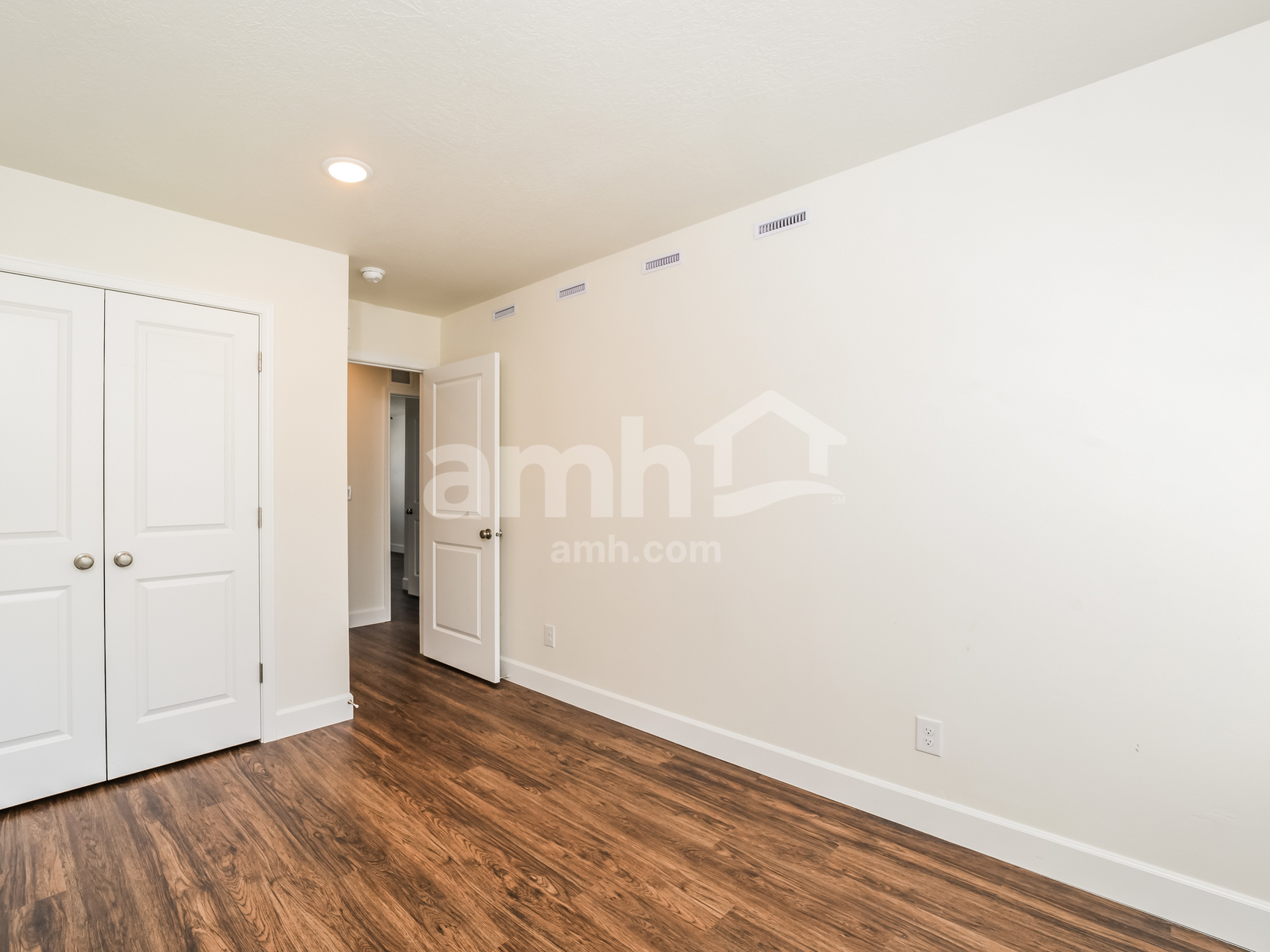 Building Photo - 6037 W Copperhawk Dr