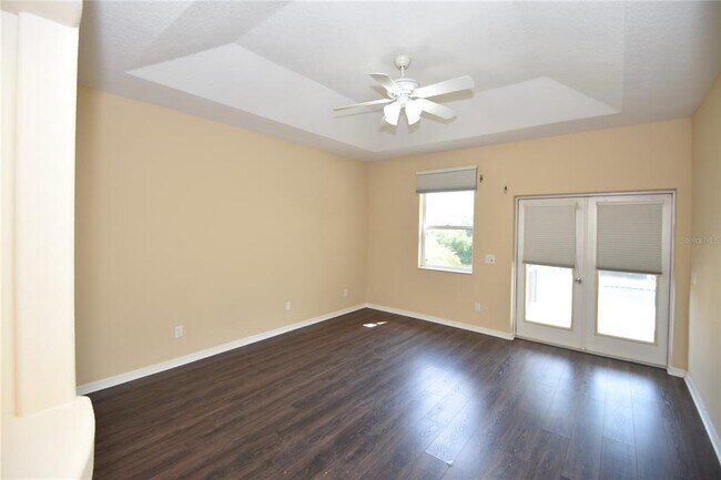 Building Photo - 10 Crampton Ct